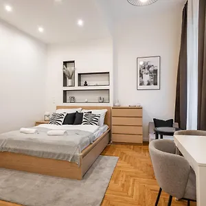 https://s6-boutique-suites-best-location-by-bqa.inbudapesthotels.com